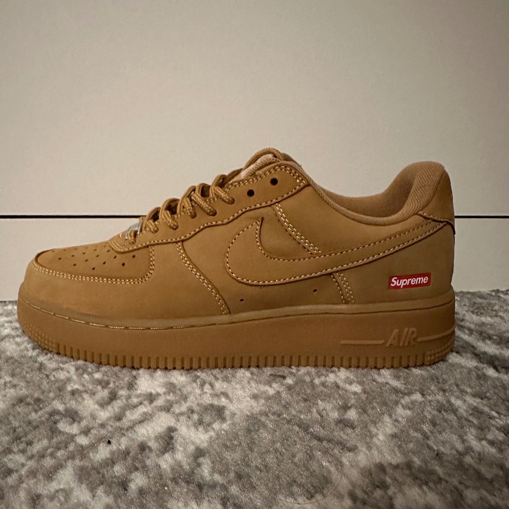 Nike x Supreme Air Force 1 Low SP "Supreme" Sneakers